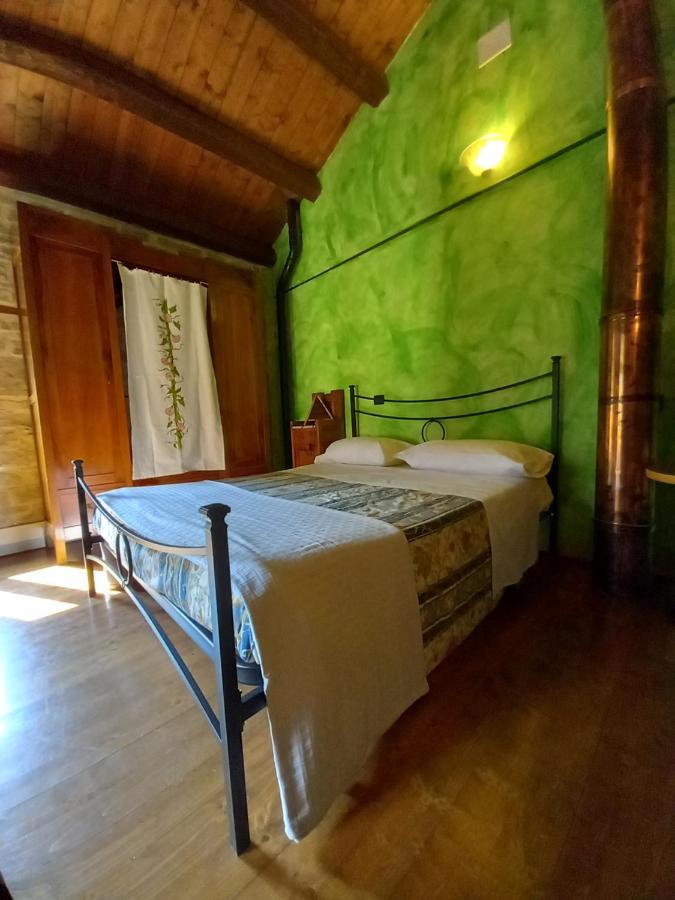 Апартаменты Casina La Quercia Санта-София Экстерьер фото