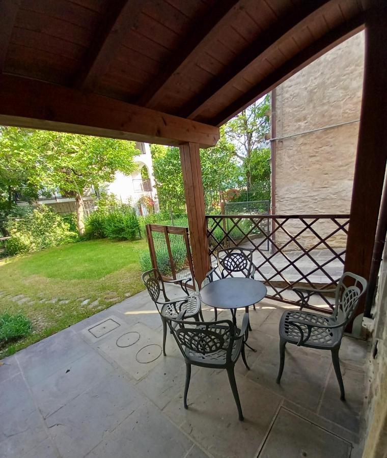 Апартаменты Casina La Quercia Санта-София Экстерьер фото